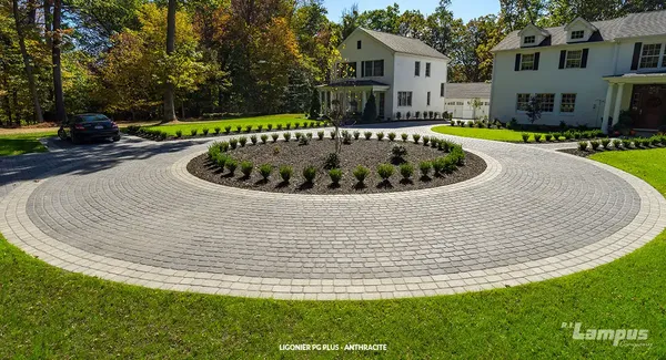 Ligonier PG Plus tumbled paving stone